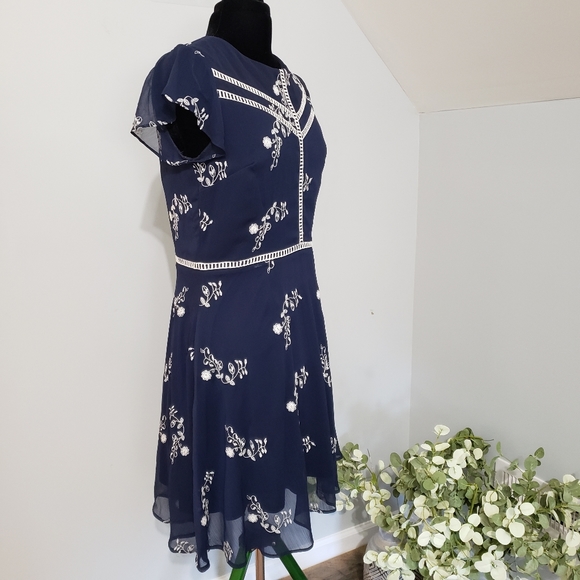 NWT Madison Leigh Floral Sheer Cutout Blue Dress - Picture 2 of 14